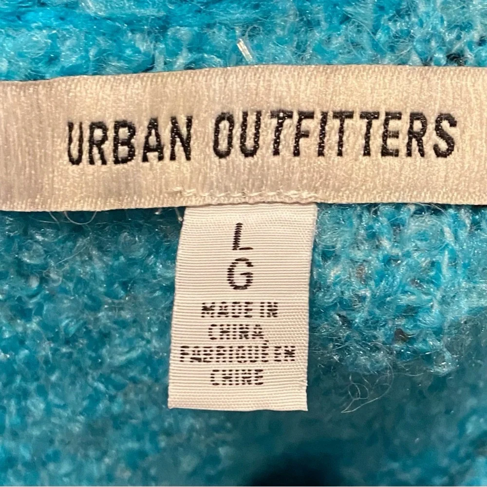 Urban Outfitters Cropped Long Sleeve Aqua Knit Sweater Size L